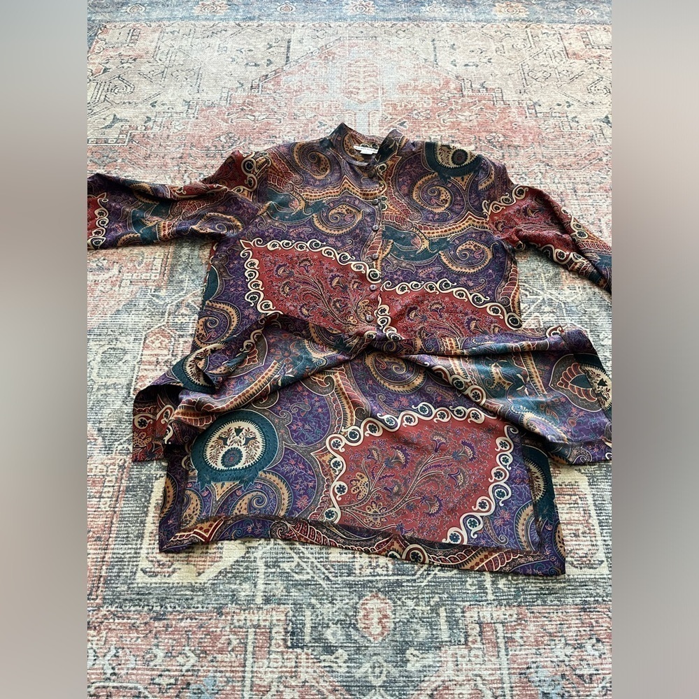 Vintage Regina Porter 100% Silk Long Sleeve Button down size Medium - Picture 4 of 7